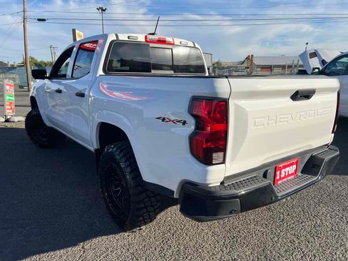 Used 2023 Chevrolet Colorado W/T w/ Safety Package AWD/4WD image 8