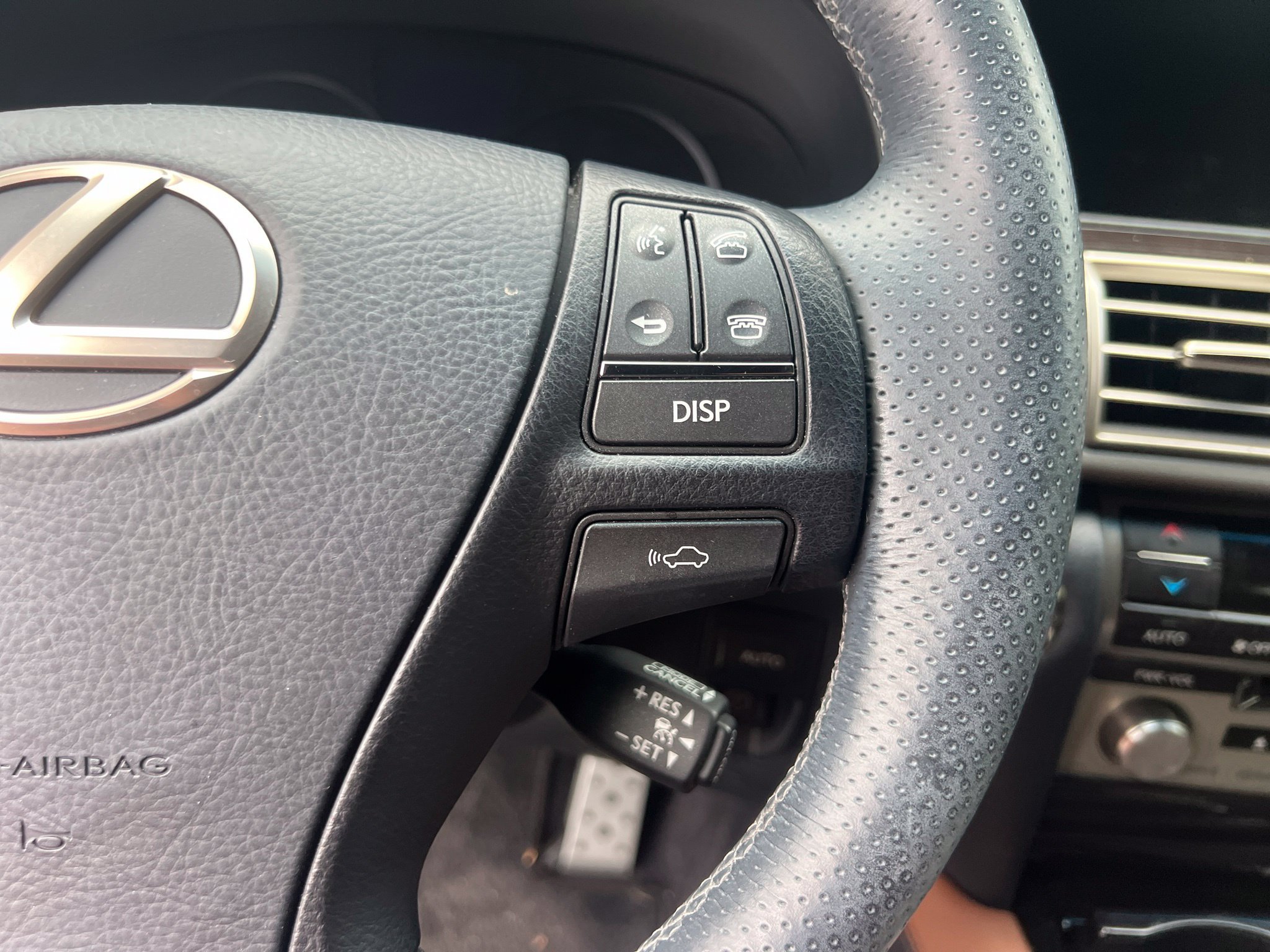 Used 2017 Lexus LS 460 w/ F Sport Midnight Edition RWD image 16