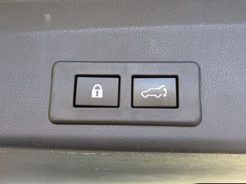 Used 2021 Subaru Ascent Touring w/ Popular Package #2A image 17