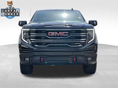 Used 2025 GMC Sierra 1500 AT4 w/ AT4 Premium Package AWD/4WD image 8