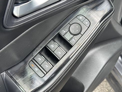Used 2024 Nissan Rogue SV FWD image 37