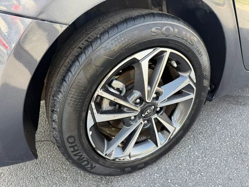 Used 2023 Kia Forte LXS image 22