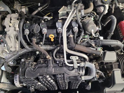 Used 2024 Nissan Altima 2.5 SV image 30