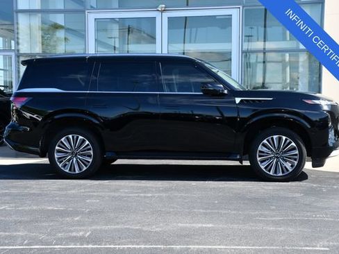Certified 2025 INFINITI QX80 Pure w/ Cargo Package AWD/4WD image 7