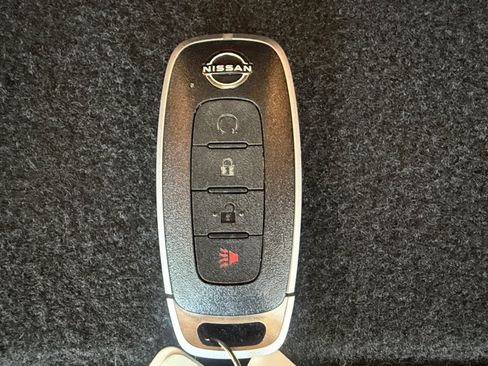 Used 2026 Nissan Kicks SR FWD image 29