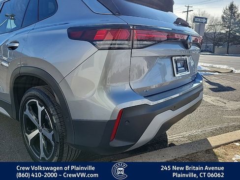 Certified 2025 Volkswagen Tiguan SE image 27