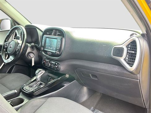 Used 2020 Kia Soul X-Line FWD image 26