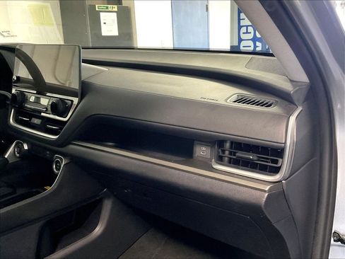 Certified 2025 Toyota Grand Highlander AWD image 13