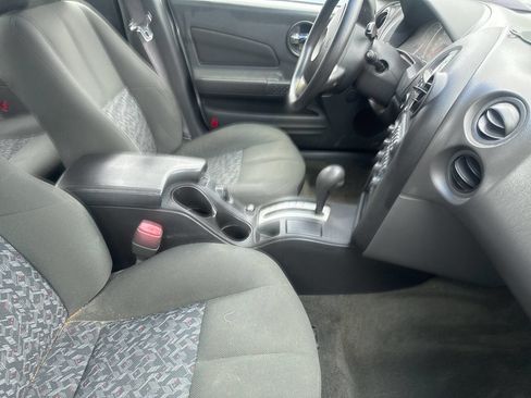 Used 2004 Pontiac Grand Prix GT w/ Drivers Package image 10