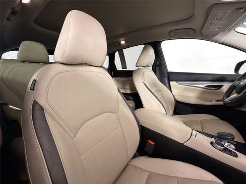 Used 2019 INFINITI QX50 Essential w/ Premium Audio Package image 43