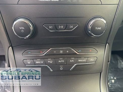 Used 2020 Ford Edge SE image 31