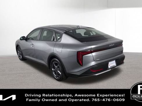 Used 2025 Kia K4 LXS image 8