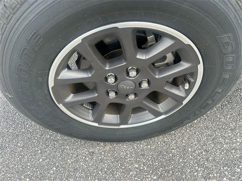 Used 2021 Jeep Gladiator Overland w/ Popular Equipment Package image 14