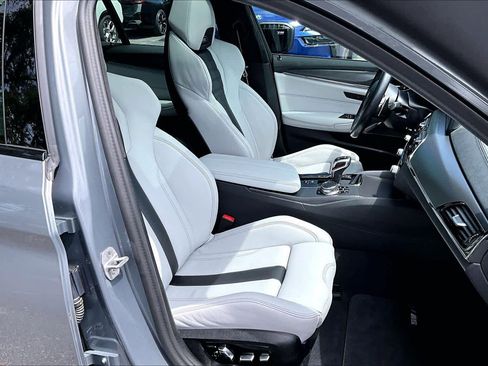 Used 2023 BMW M5 w/ Competition Package AWD/4WD image 9