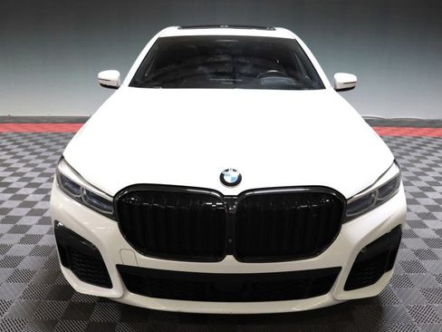 Used 2020 BMW 750i xDrive w/ Executive Package AWD/4WD image 13