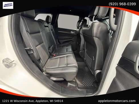 Used 2018 Jeep Grand Cherokee Overland AWD/4WD image 34