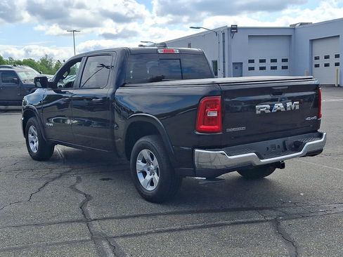 Used 2025 RAM 1500 Big Horn AWD/4WD image 4