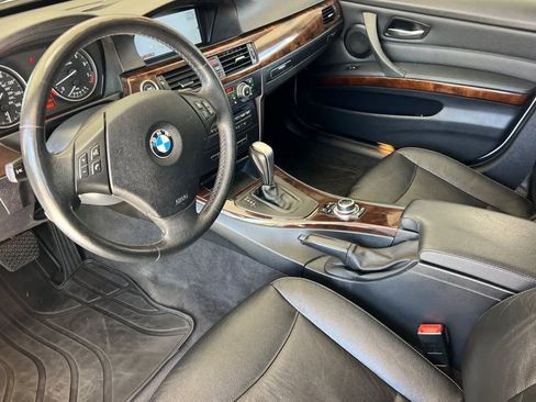 Used 2011 BMW 328i xDrive Sedan AWD/4WD image 11