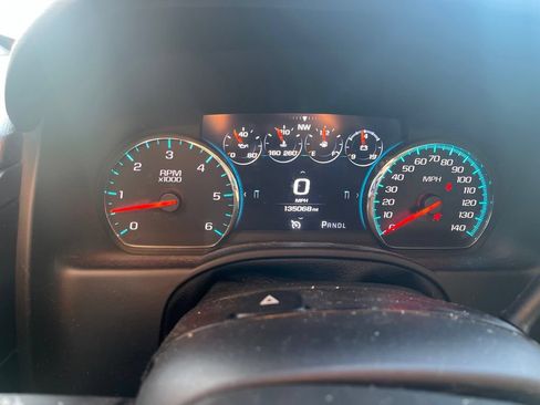 Used 2018 Chevrolet Suburban Premier w/ RST Edition AWD/4WD image 7