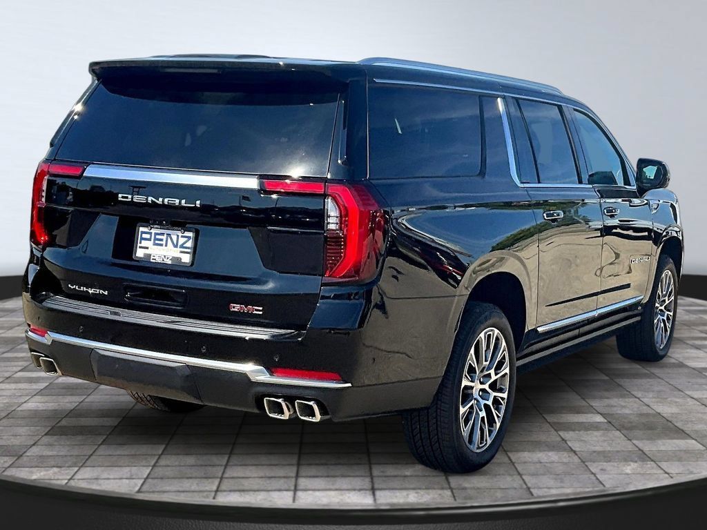 New 2026 GMC Yukon XL Denali w/ Denali Reserve Package AWD/4WD image 16