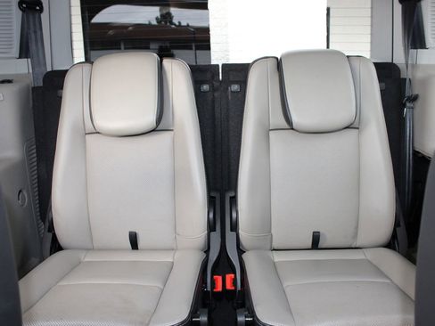 Used 2016 Ford Transit Connect Titanium image 7