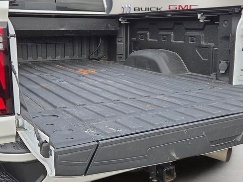 Used 2024 GMC Sierra 2500 Denali Ultimate w/ Max Trailering Package image 9