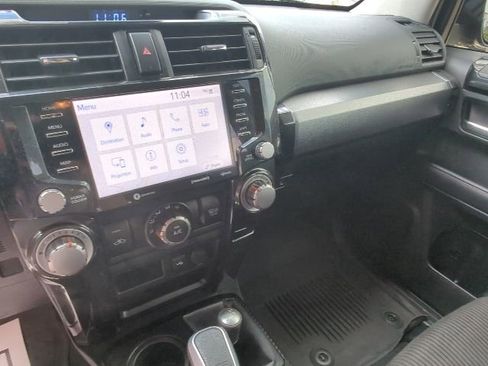 Used 2022 Toyota 4Runner TRD Off-Road AWD/4WD image 16
