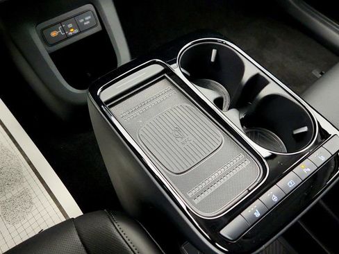 Used 2025 Hyundai Ioniq 5 SEL image 14