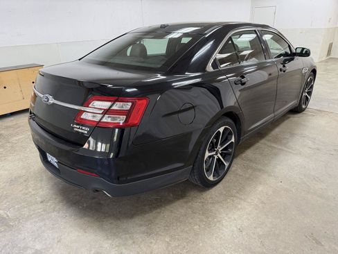 Used 2016 Ford Taurus Limited w/ Equipment Group 301A FWD image 12