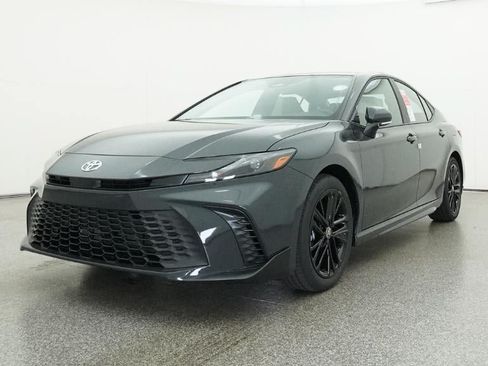 New 2026 Toyota Camry SE FWD image 32