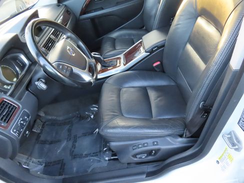 Used 2015 Volvo XC70 T6 Platinum image 6