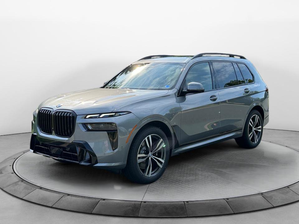 New 2027 BMW X7 xDrive40i w/ M Sport Package AWD/4WD image 3