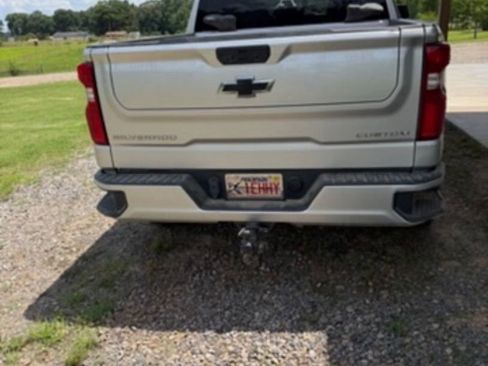 Used 2022 Chevrolet Silverado 1500 Custom AWD/4WD image 5