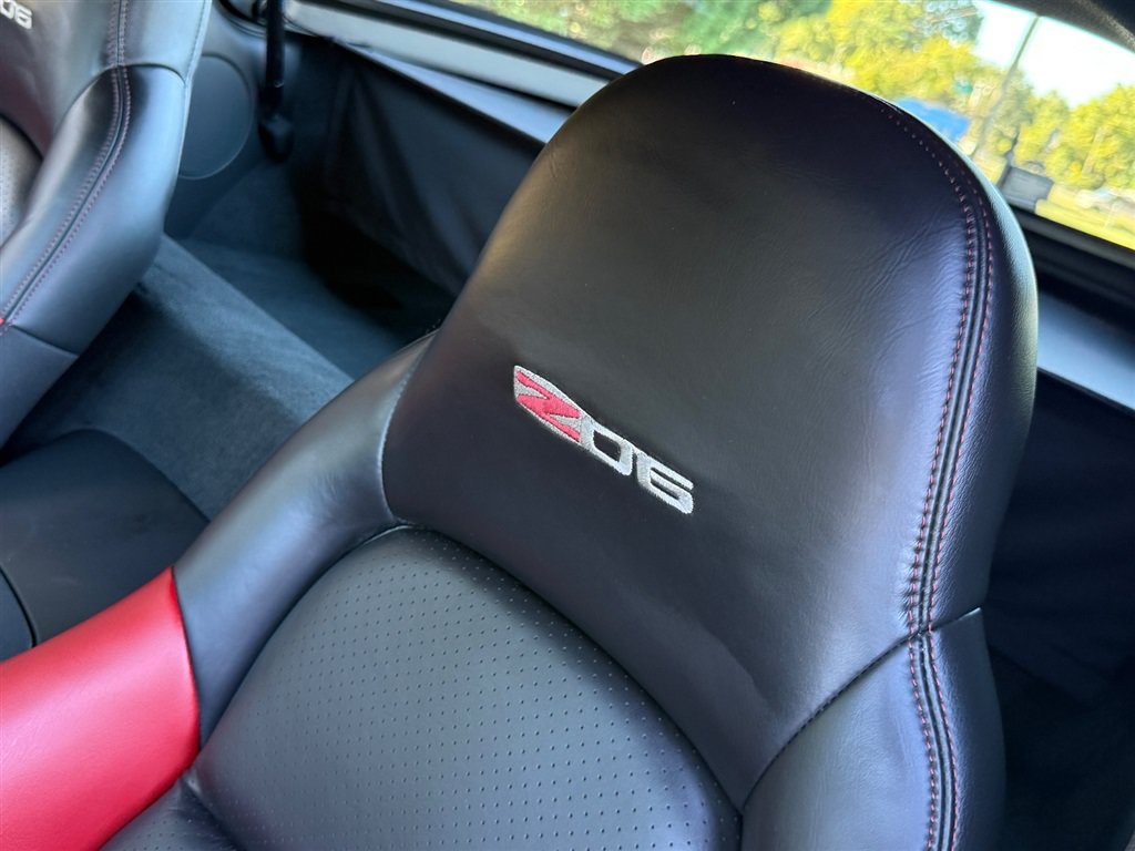 Used 2010 Chevrolet Corvette Z06 w/ Preferred Equipment Group RWD image 46