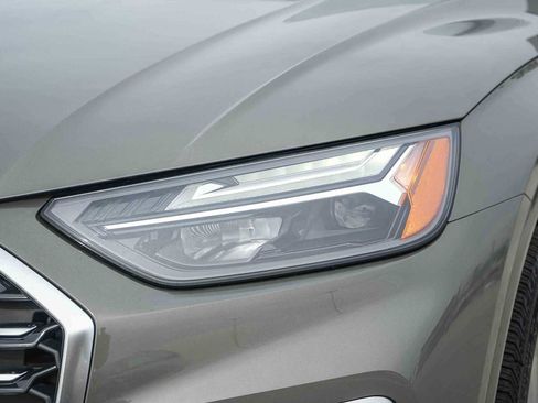 Used 2023 Audi Q5 2.0T Premium w/ Convenience Package image 5