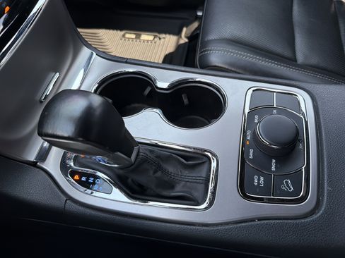 Used 2021 Jeep Grand Cherokee Limited w/ Quick Order Package 28K 80th AWD/4WD image 26