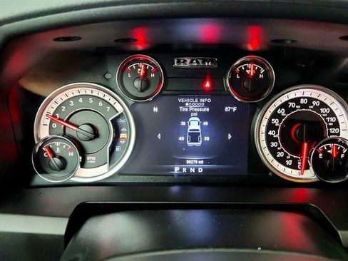 Used 2018 RAM 1500 Big Horn AWD/4WD image 14