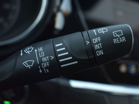 Used 2023 Buick Encore GX Select image 24