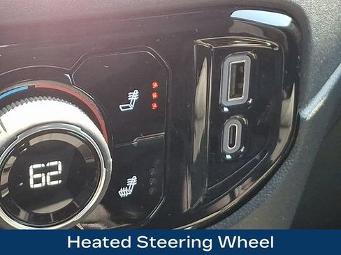 Used 2023 Chevrolet Silverado 1500 LT AWD/4WD image 16