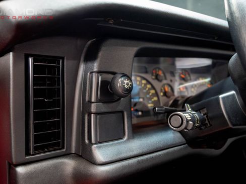Used 1992 Chevrolet Camaro RS RWD image 97