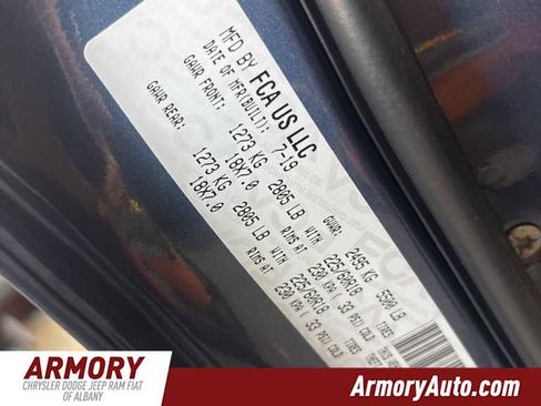 Used 2019 Jeep Cherokee Limited image 47