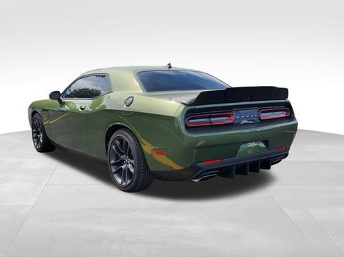 Used 2021 Dodge Challenger R/T Scat Pack RWD image 3