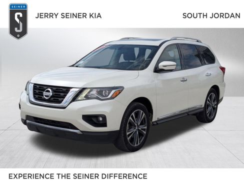 Used 2018 Nissan Pathfinder Platinum AWD/4WD image 1