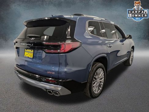 Used 2025 GMC Acadia Denali w/ LPO, Floor Liner Package AWD/4WD image 4