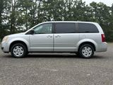 Used 2010 Dodge Grand Caravan SE w/ Climate Group image 2