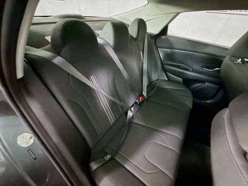 Certified 2022 Hyundai Elantra SEL w/ Cargo Package FWD image 27