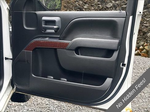 Used 2018 GMC Sierra 1500 SLE w/ SLE Value Package AWD/4WD image 19