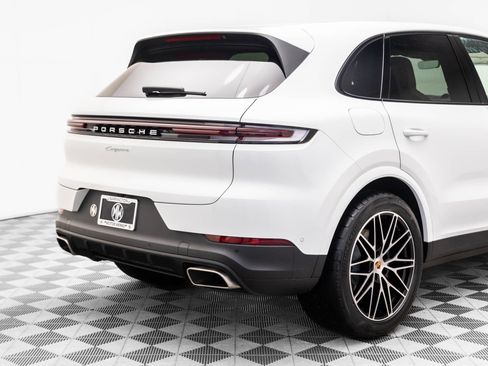 Certified 2026 Porsche Cayenne AWD/4WD image 35