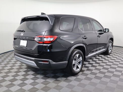Used 2025 Honda Pilot EX-L image 5