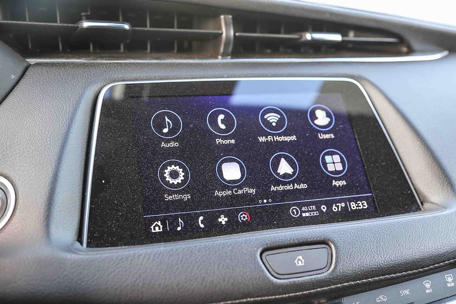 Used 2023 Cadillac XT4 Premium Luxury FWD image 18